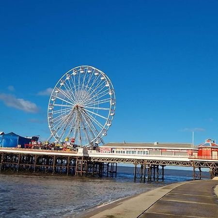 1Bd Winter Garden Gem Close To The Beach Blackpool Bagian luar foto