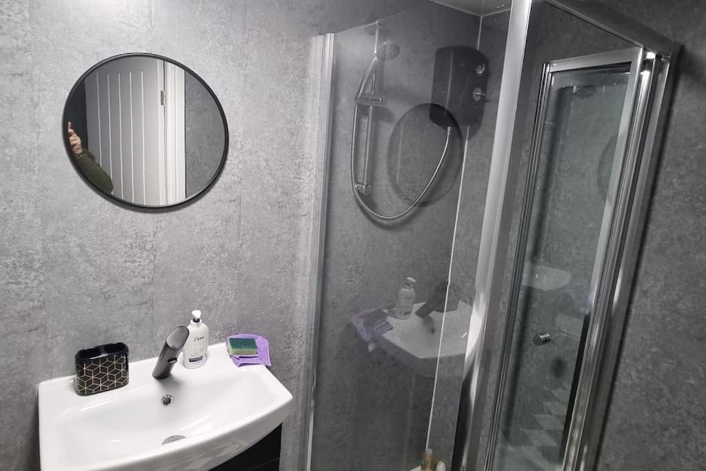 1Bd Winter Garden Gem Close To The Beach Blackpool Bagian luar foto