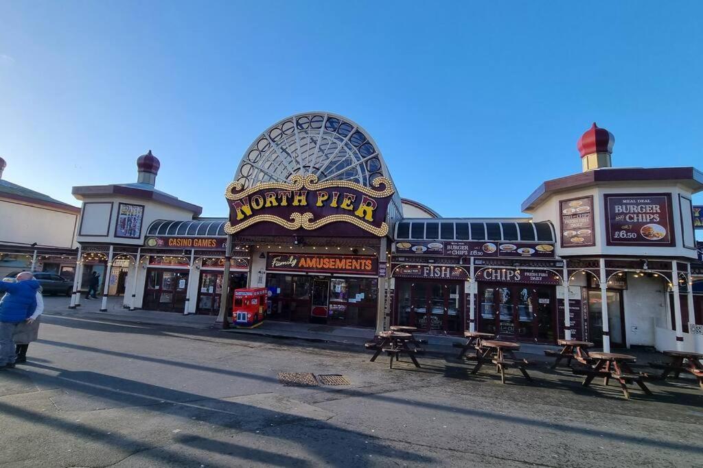 1Bd Winter Garden Gem Close To The Beach Blackpool Bagian luar foto