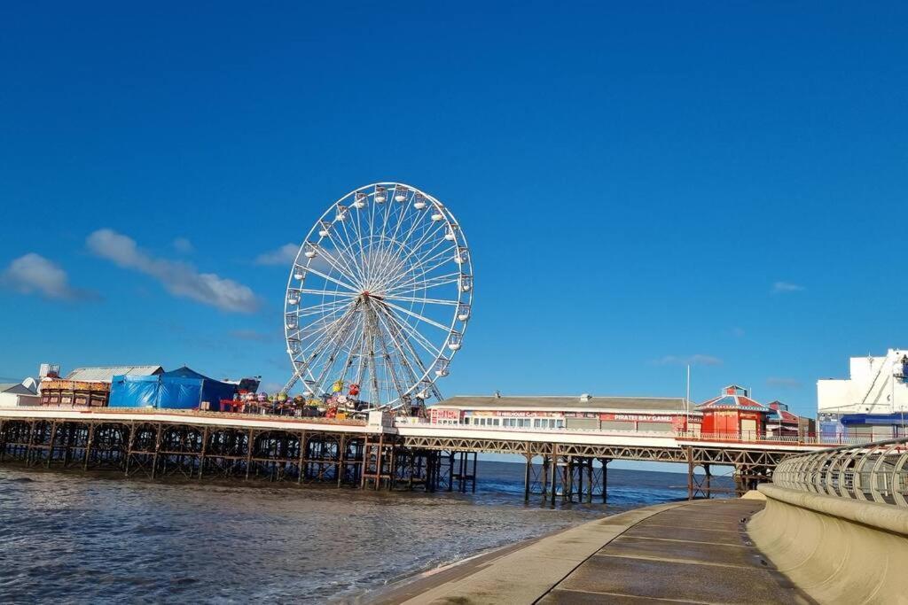 1Bd Winter Garden Gem Close To The Beach Blackpool Bagian luar foto